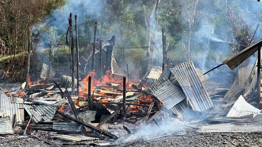 Aparat Selidiki Rumah Kosong yang Dibakar di Puncak Jaya