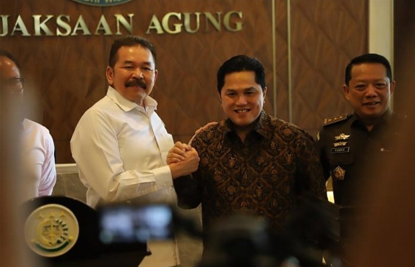 Haidar Alwi Pertanyakan Maksud Pertemuan Larut Malam Erick Thohir - Jaksa Agung