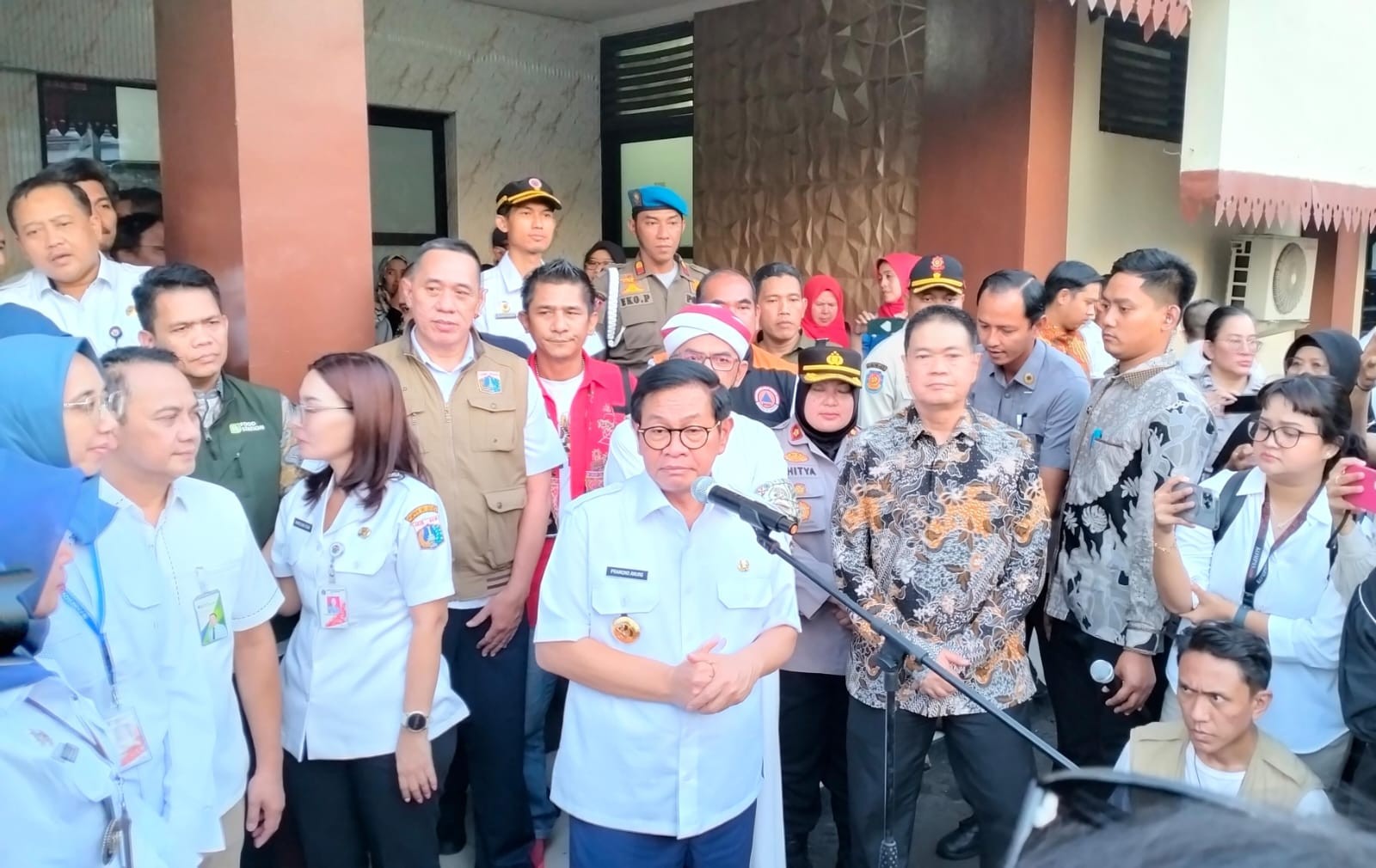 Ingatkan Warga Potensi Cuaca Ekstrem Pada 11 Maret, Pramono: Mudah-mudahan Tidak Terjadi