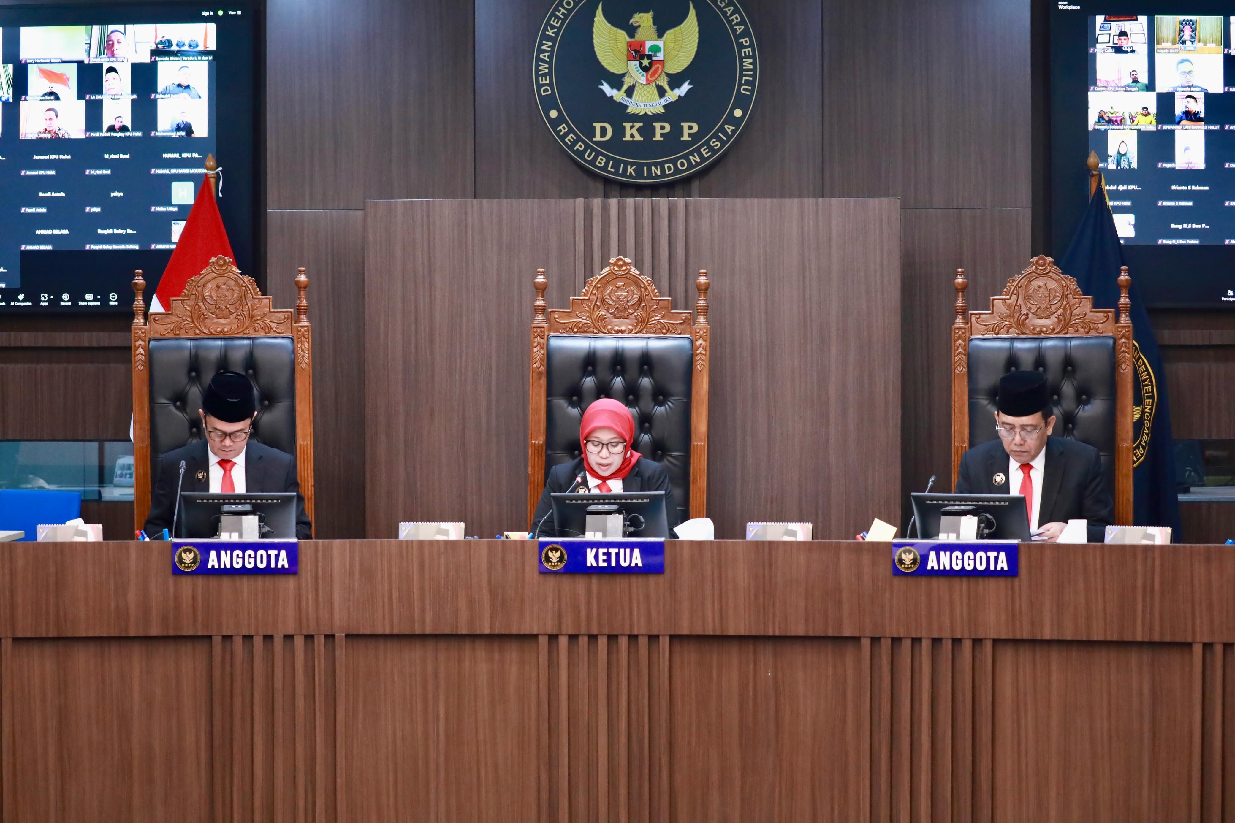 DKPP Berhentikan Sementara Anggota Bawaslu Kabupaten Banjar
