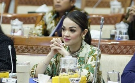 Soroti Regulasi RUU Penyiaran, Andina Narang: Fokus pada Pengawasan Konten Hoax Tanpa Menghambat Kreativitas