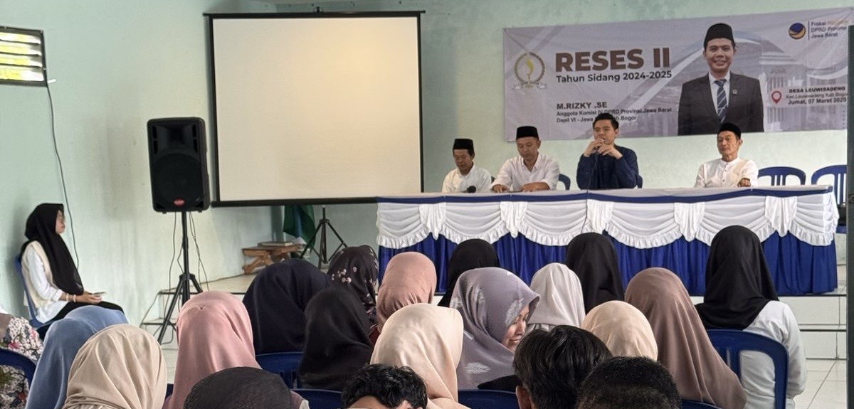 Masyarakat Leuwisadeng Harapkan Ada Perbaikan Jalan