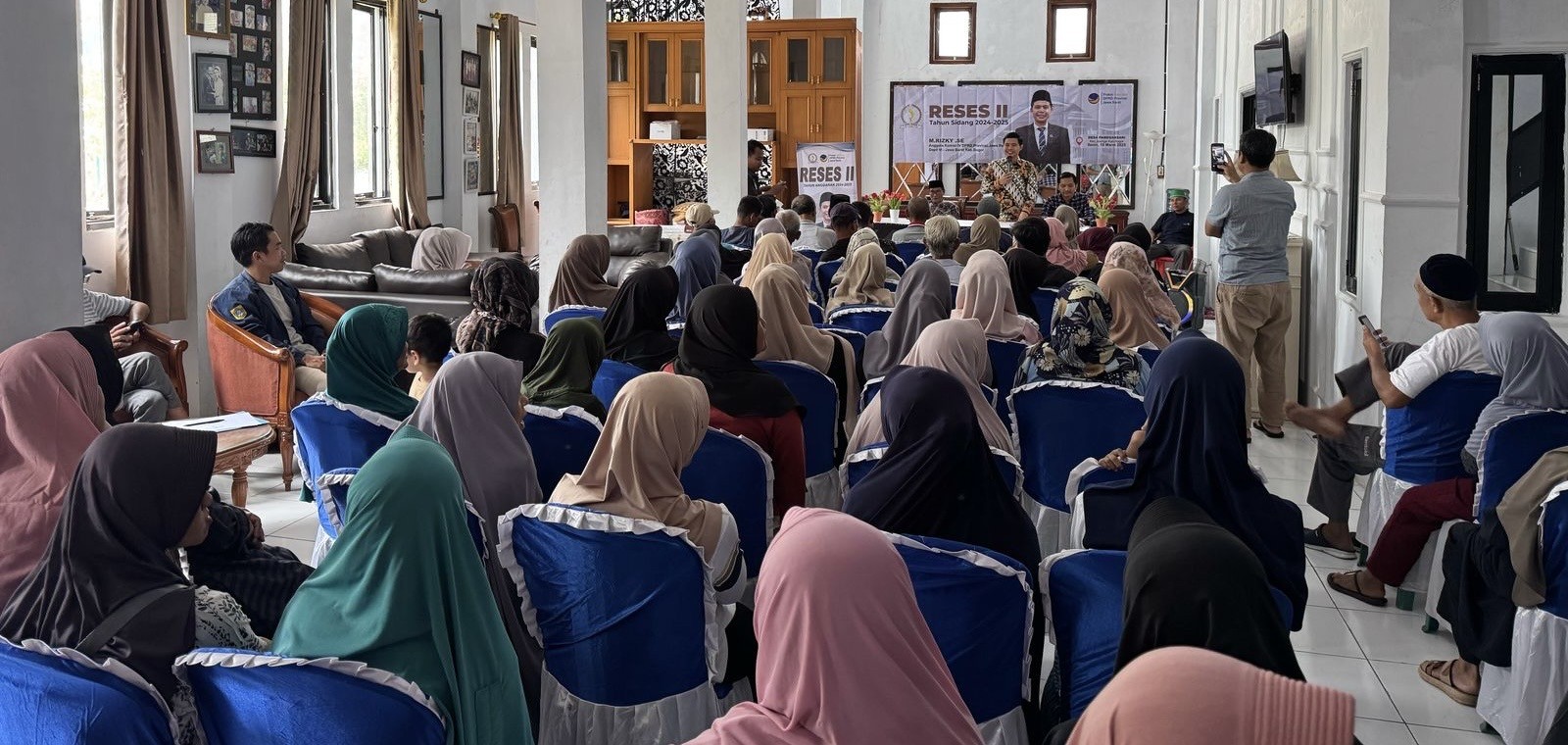 Rizky Tampung Aspirasi Masyarakat Terkait Penyelenggaraan Pesantren di Reses II