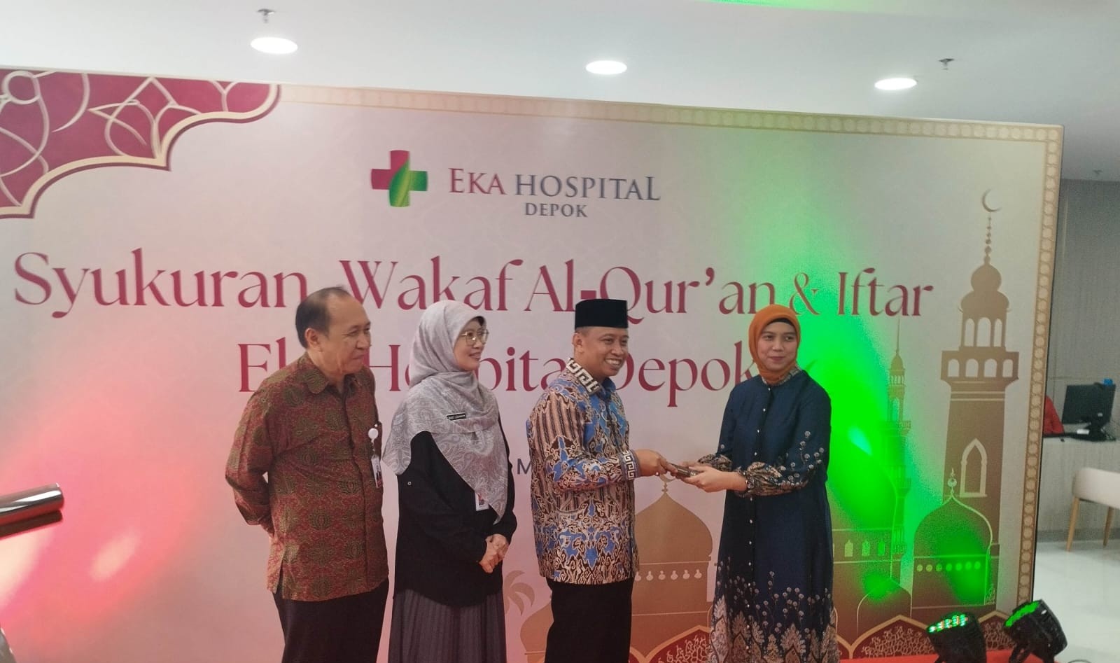 Resmi Beroperasi, Eka Hospital Depok Gelar Syukuran dan Wakaf 1.000 Al-Qur’an