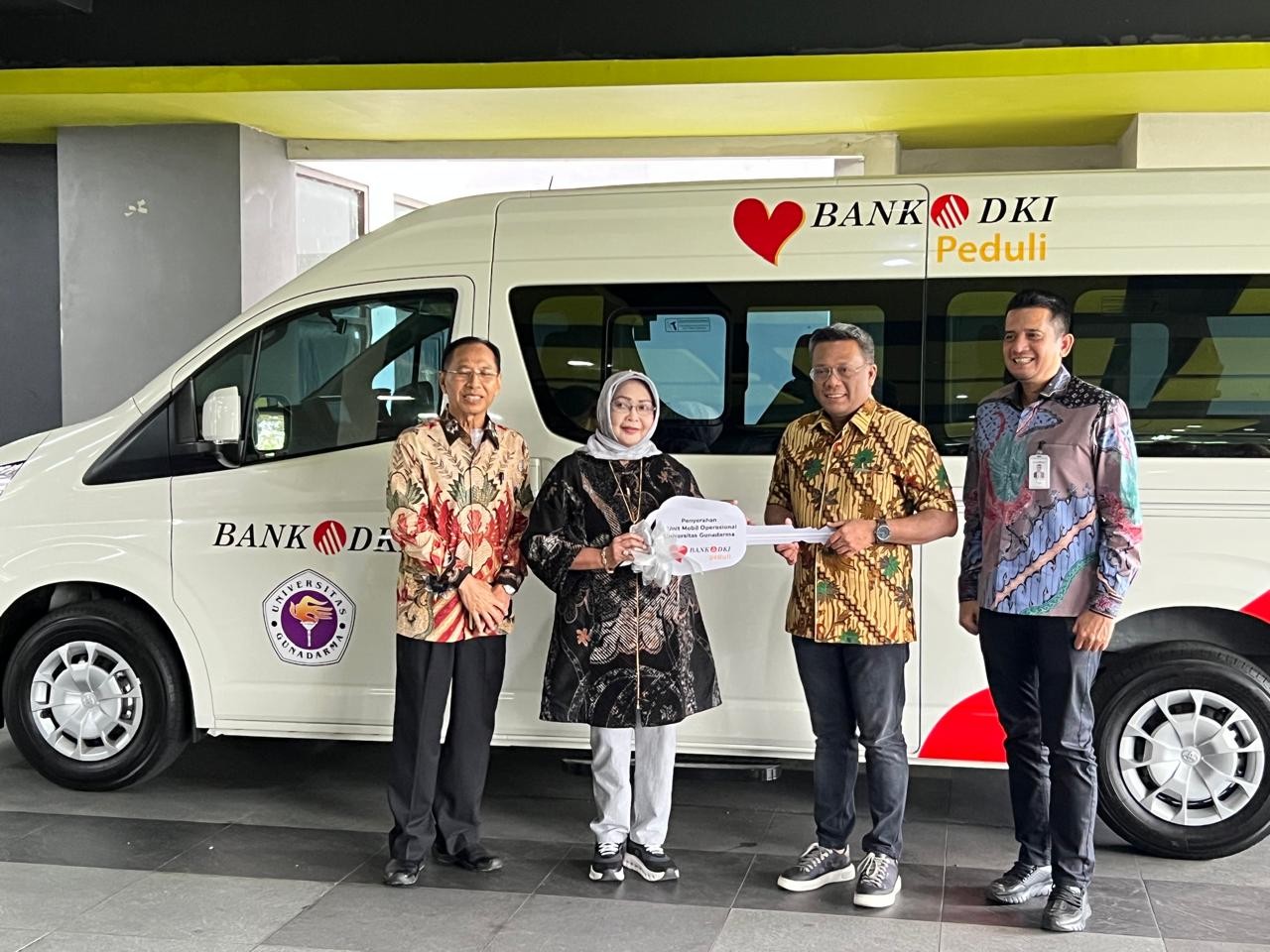 Dukung Dunia Pendidikan, Bank DKI Beri 1 Unit Mobil Operasional Untuk Universitas Gunadarma