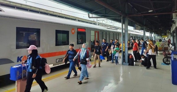 KAI Group Layani 11,8 Juta Pelanggan Selama Angkutan Lebaran 2025