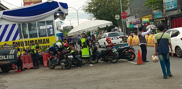 Jelang Idul Fitri, Pengamanan Ketat di Jalan Utama Cibinong untuk Cegah Kemacetan