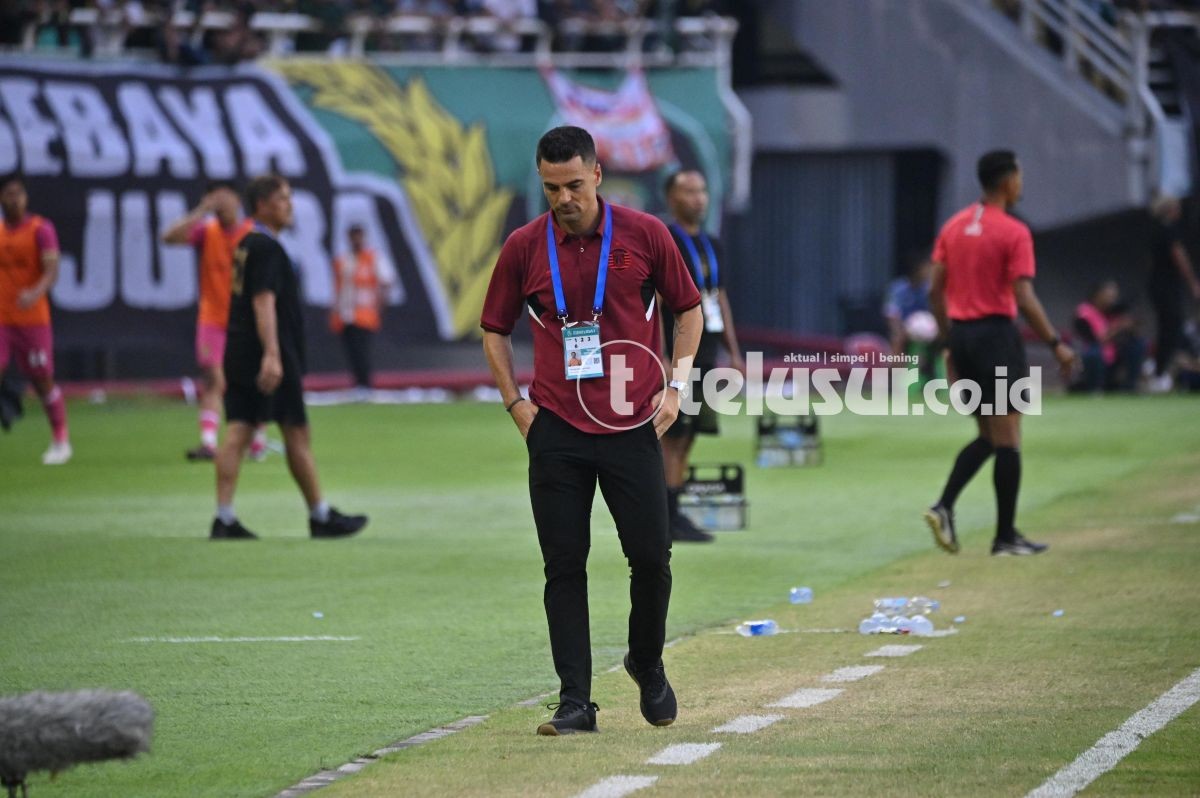Carlos Pena Kecewa Pemainnya Buat Kesalahan yang Sama Usai Persija Kalah dari Madura United