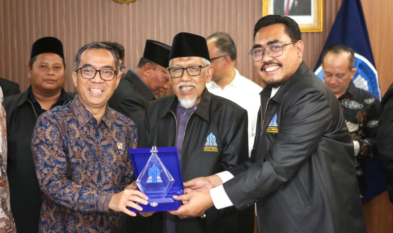 Mendiktisaintek Dukung Pendirian Universitas Sunan Gresik