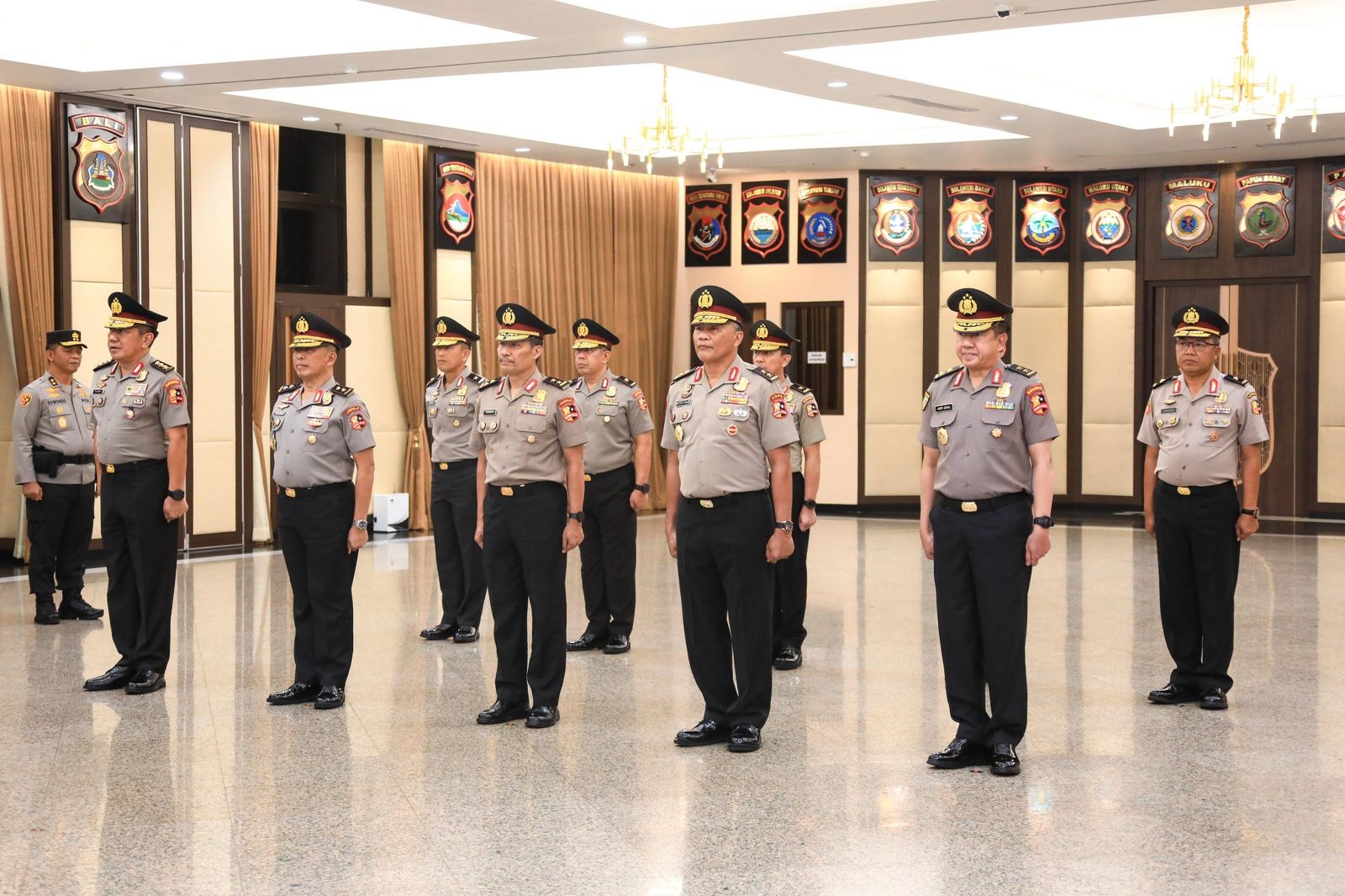 14 Perwira Tinggi Polri Naik Pangkat, Dua Jadi Komjen 