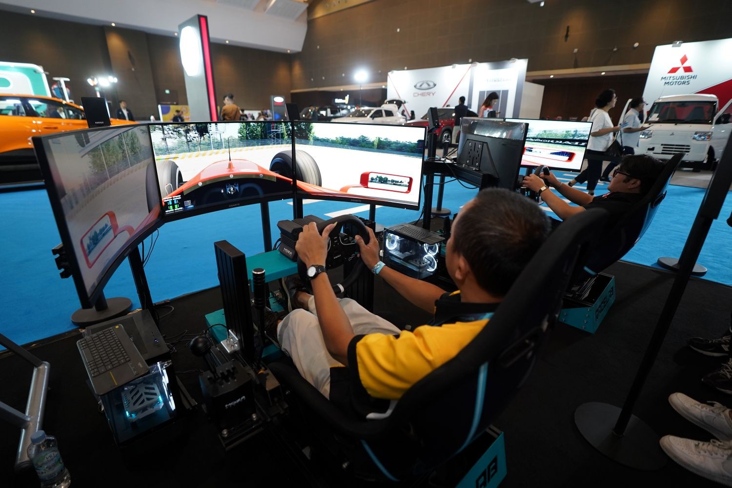 Alternatif Libur Tengah Pekan, PEVS 2025 in Collaboration with Asiabike Jakarta Ramai Dikunjungi Tokoh Penting dan Ragam Komunitas