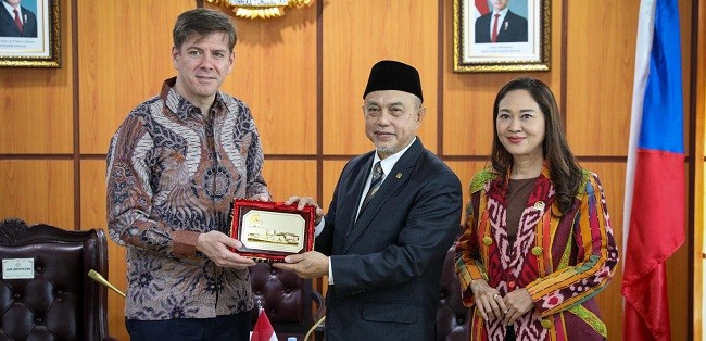 Perkuat Kerja Sama di Bidang Lingkungan, Pendidikan, dan Diplomasi Daerah, DPD RI Terima Kunjungan Delegasi Parlemen Republik Ceko
