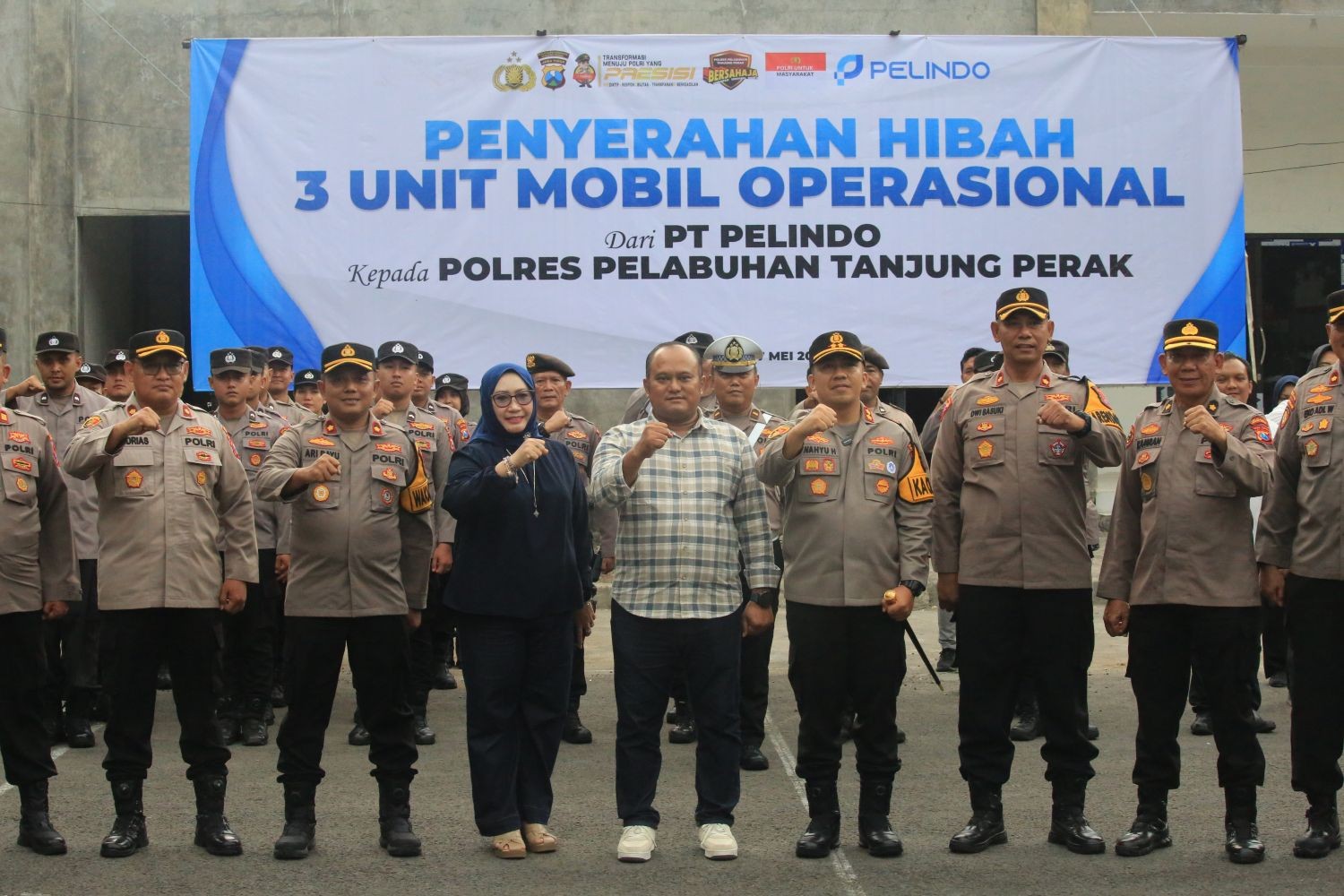 Dukung Keamanan dan Ketertiban Pelabuhan Tanjung Perak, Pelindo Regional 3 Sub Regional Jawa Serahkan Bantuan Kendaraan Operasional