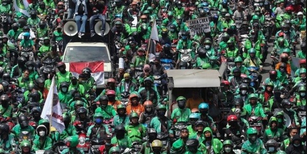 Tanggapi Demo Ojol, DPR: Mereka Memperjuangkan Keadilan