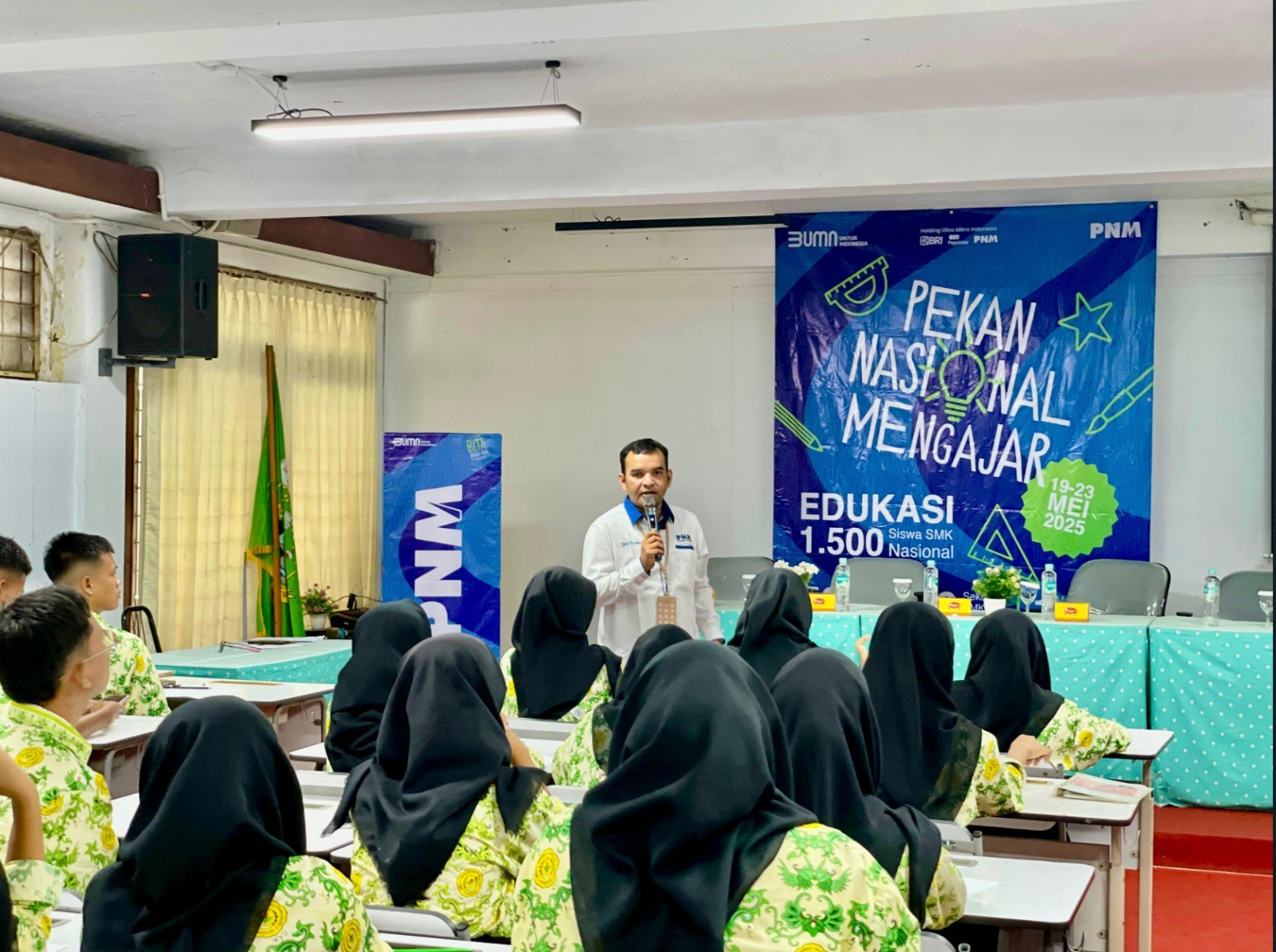 PNM Ajak 1.740 Siswa SMK Berani Berwirausaha Lewat Pekan Nasional Mengajar