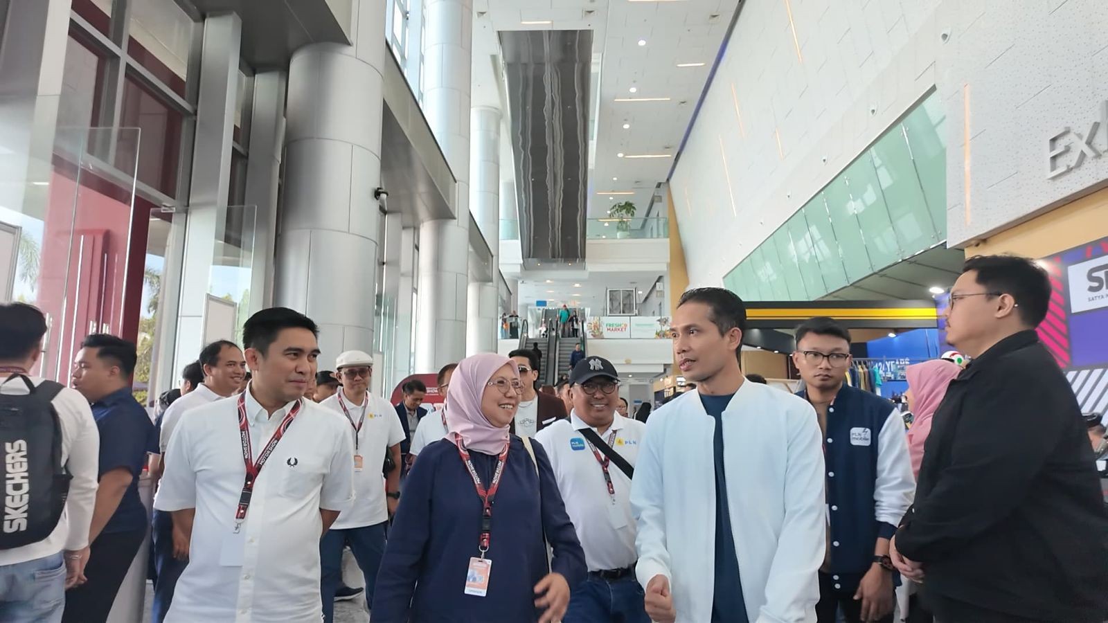 Dorong Penggunaan Electric Vehicle,  PLN Hadirkan Promo Power Up Diskon 50 Persen Tambah Daya di Event IIMS 2025 Surabaya