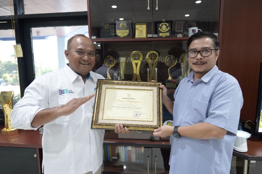 Tunjukkan Sinergi Budaya dan Lingkungan, Pelindo Raih Juara 1 Mobil Hias Terbaik Di Surabaya Vaganza 2025