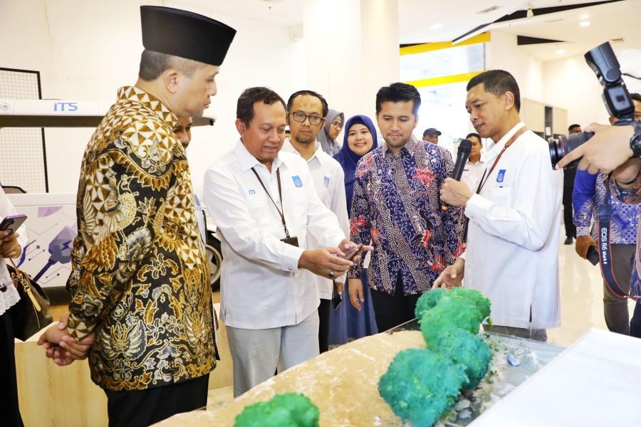 Dampingi Menteri Transmigrasi Kunjungi Pusat Riset ITS, Wagub Emil Dorong Inovasi Teknologi Tepat Guna yang Berdampak