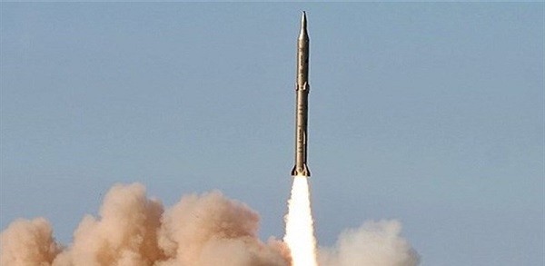 Peringatkan Israel, Iran Luncurkan Rudal Sejjil Pertama Kalinya