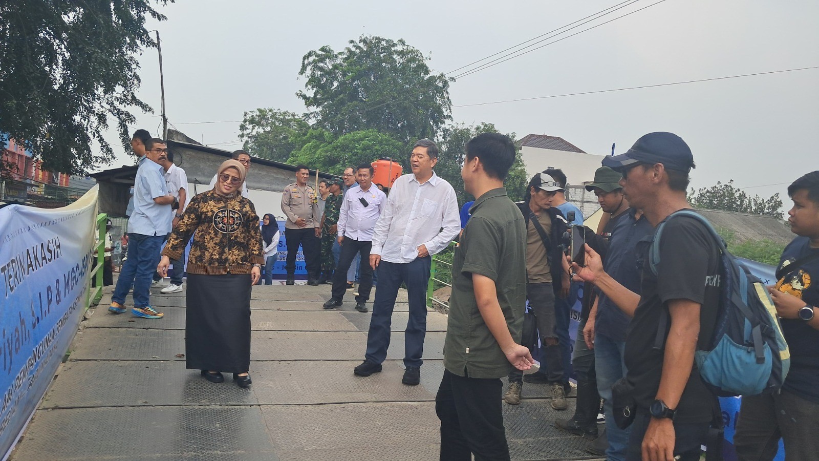 Siqom Resmikan Jembatan Alternatif Suaib, Buka Akses Babelan–Tarumajaya