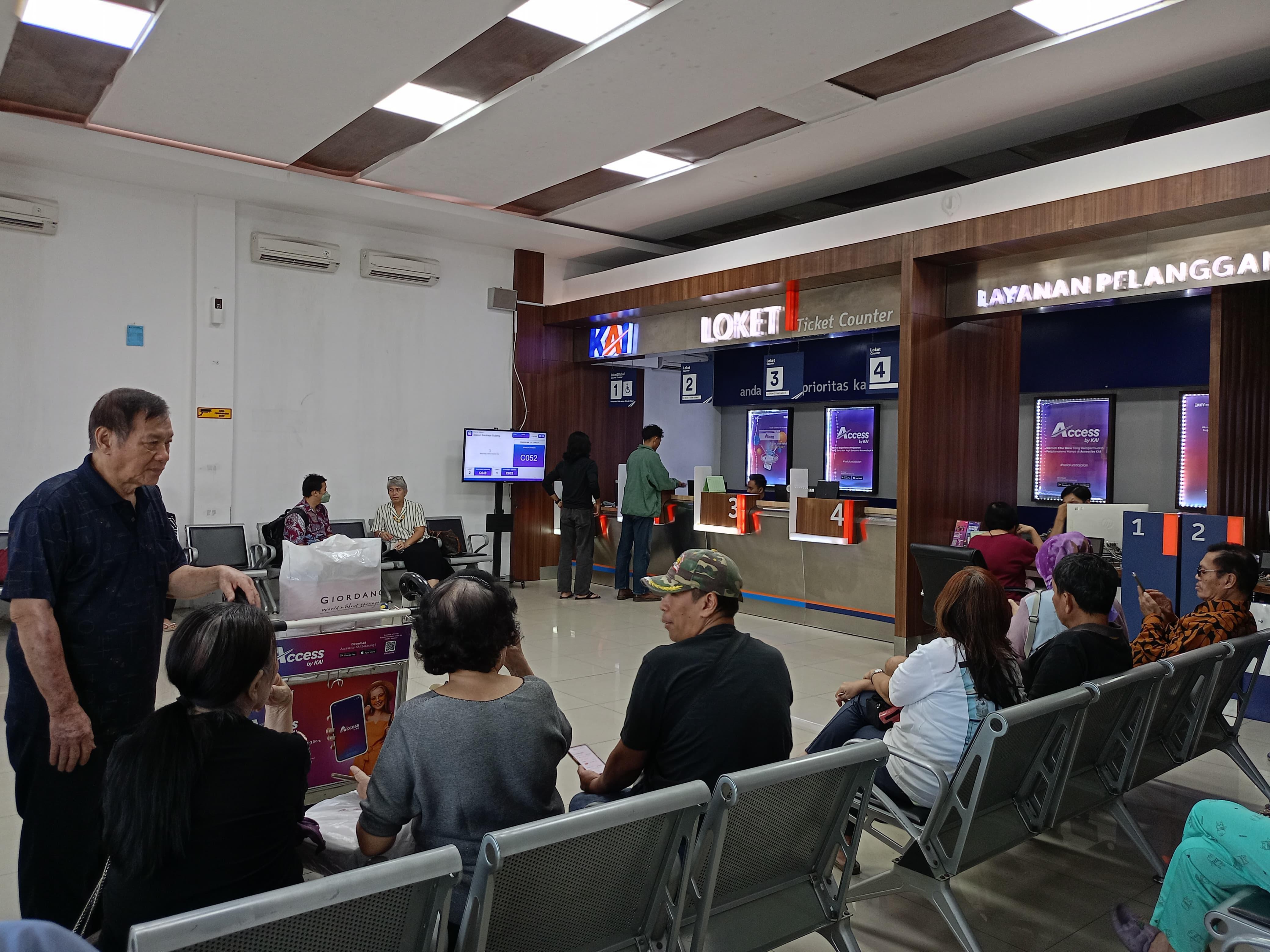 KAI Daop 8 Surabaya Hadirkan Inovasi Pemesanan Tiket yang Lebih Fleksibel, Mudah dan Cepat