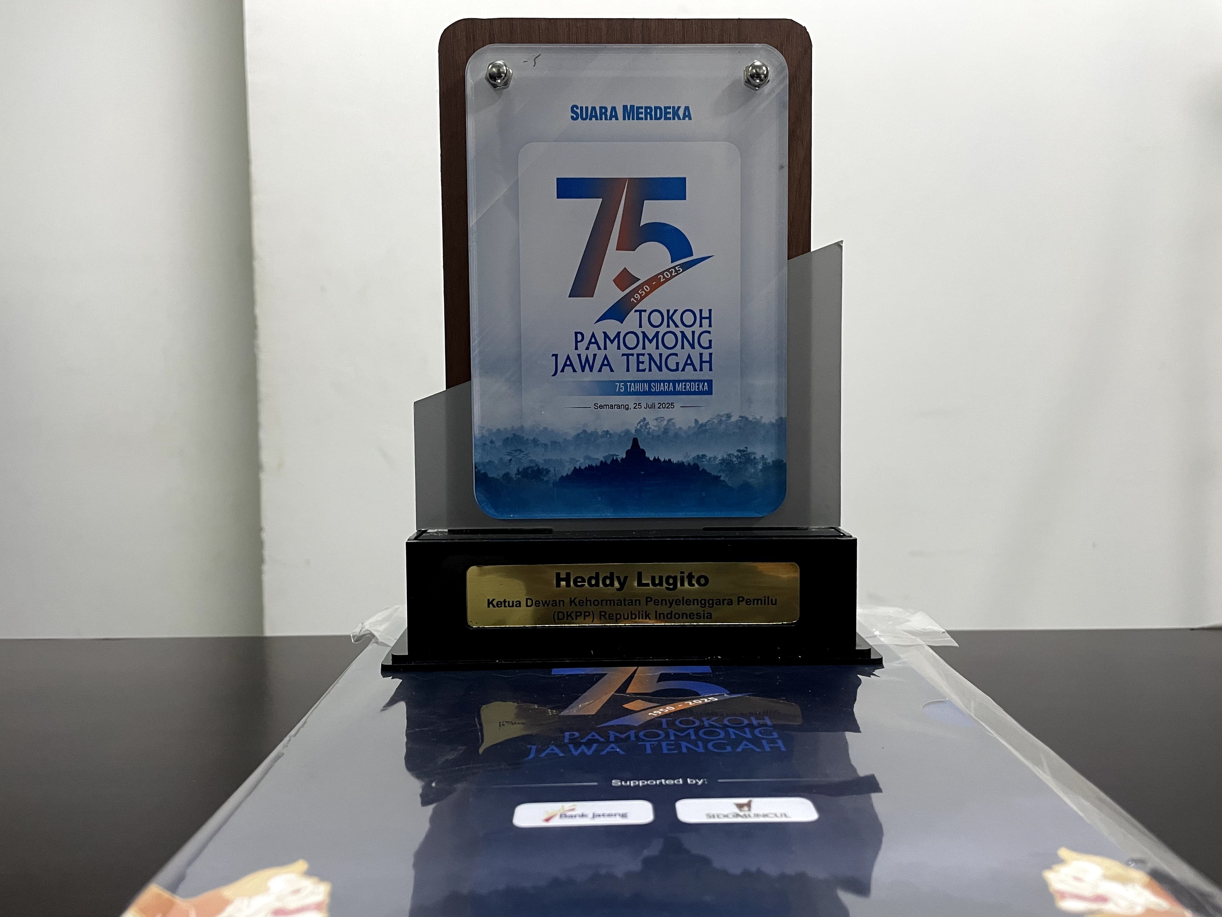 Ketua DKPP Masuk Daftar 75 Tokoh Inspiratif Jateng Tahun 2025