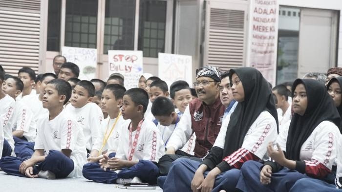 Seluruh Siswa Sekolah Rakyat dan Keluarganya Dapat Jaminan Kesehatan Gratis