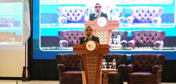 Eem Marhamah Zulfa Hiz: Negara Harus Hadir Lindungi Nakes, Wujudkan Amanah Konstitusi soal Kesehatan