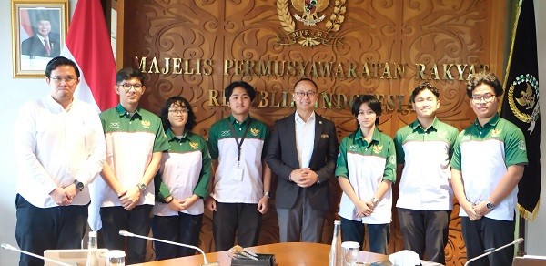Eddy Soeparno Dukung Penuh Inovasi dan Riset Energi Terbarukan 