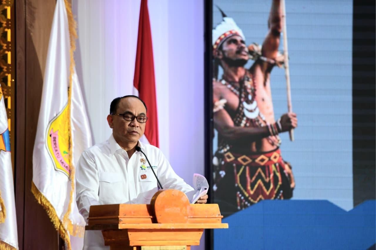 Serahkan SK Badan Hukum Kopdes, Menkop: Mari Kita Isi dengan Kejujuran