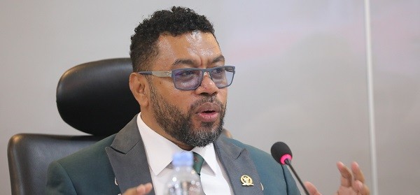 Sikapi Polemik Rekrutmen LNG Tangguh, Senator Filep Minta Pemerintah Sigap Intervensi untuk Prioritaskan OAP