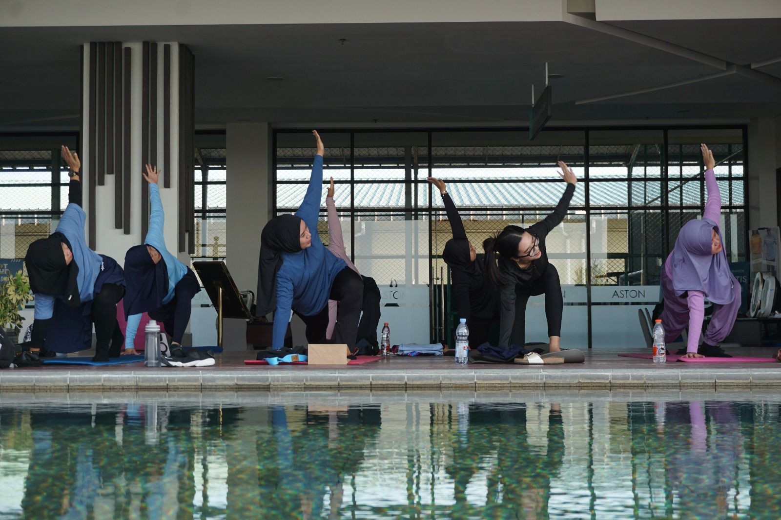 Aston Gresik Gelar Kelas Pilates untuk Dukung Gaya Hidup Sehat Masyarakat