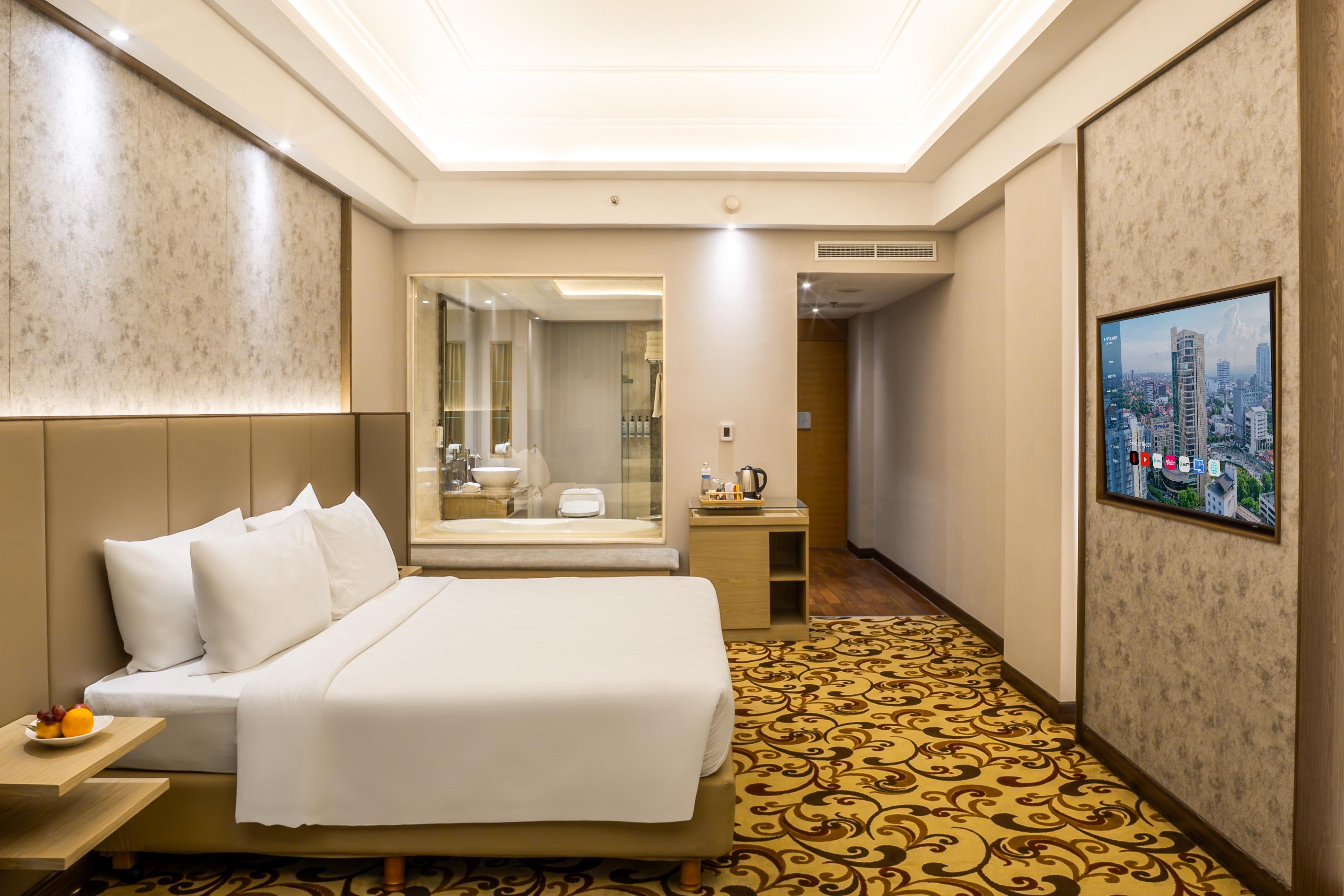 Wyndham Surabaya City Centre Luncurkan Kamar Baru dengan Konsep Urban Opulance