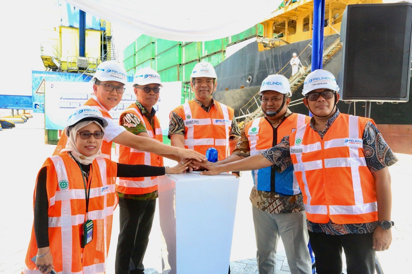 Pelindo Regional 3 dan Terminal Teluk Lamong Resmikan Dermaga Berlian Timur BT05