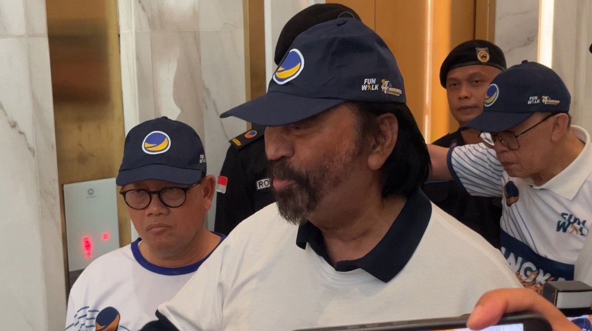 Surya Paloh Hormati Keputusan MKD Sanksi Sahroni dan Nafa Urbach