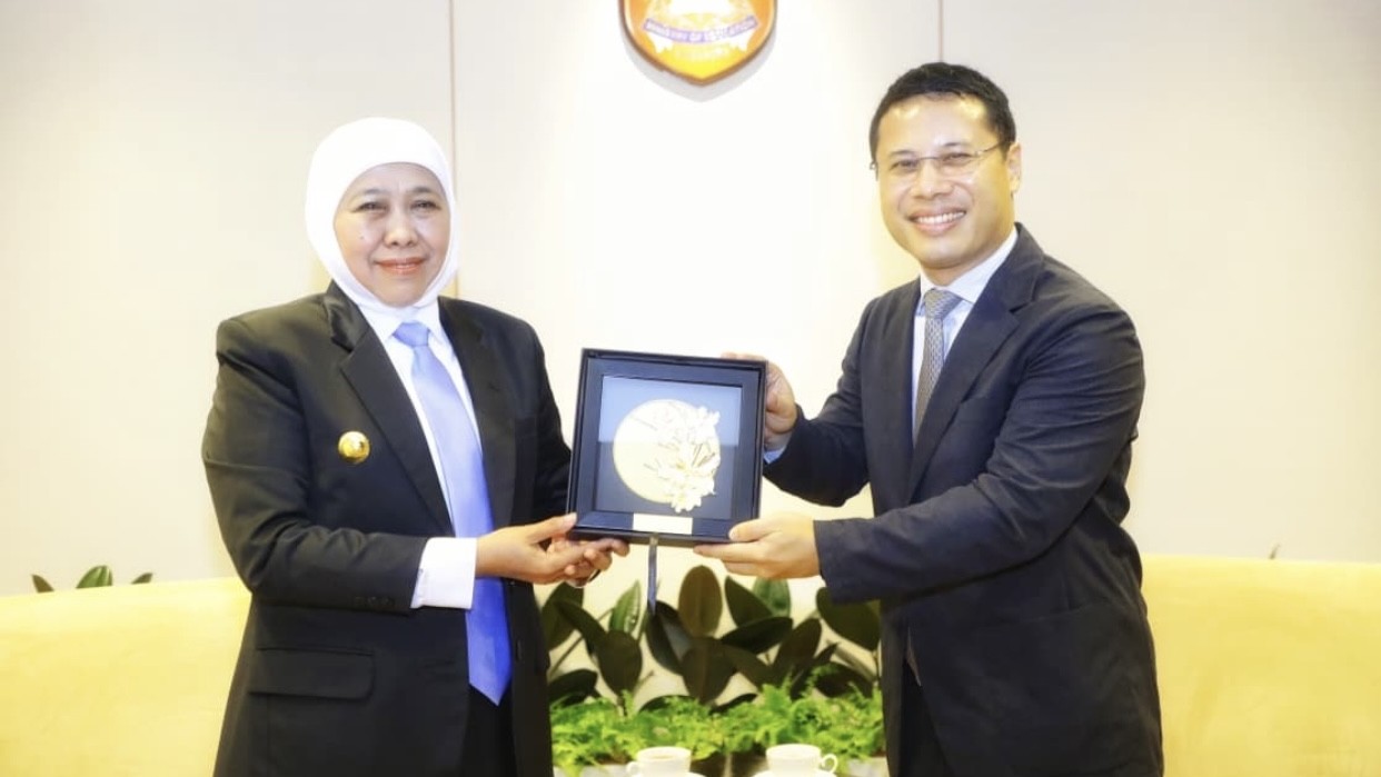 RISING Fellowship Gubernur Khofifah Bertemu Mendik Singapura, Perkuat Kerja Sama Pendidikan