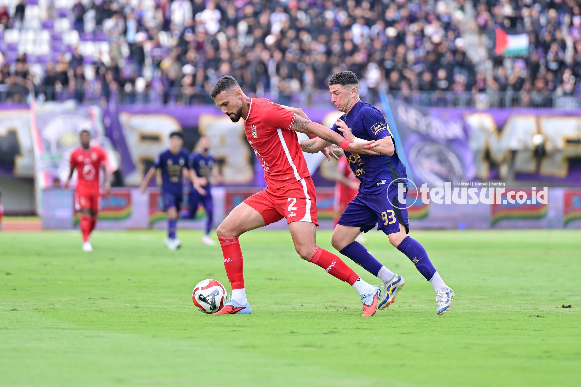 FOTO: Persita Ditahan Imbang Malut United di Indomilk Arena
