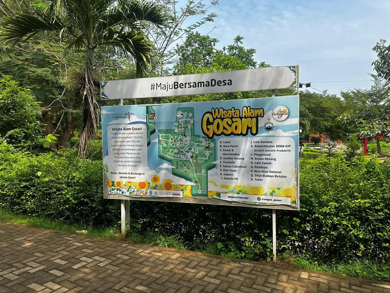 PLN Untuk Rakyat, Salurkan Bantuan 5 Unit ATV Listrik dan 70.000 Eco Paving Block FABA untuk Wisata Alam Gosari