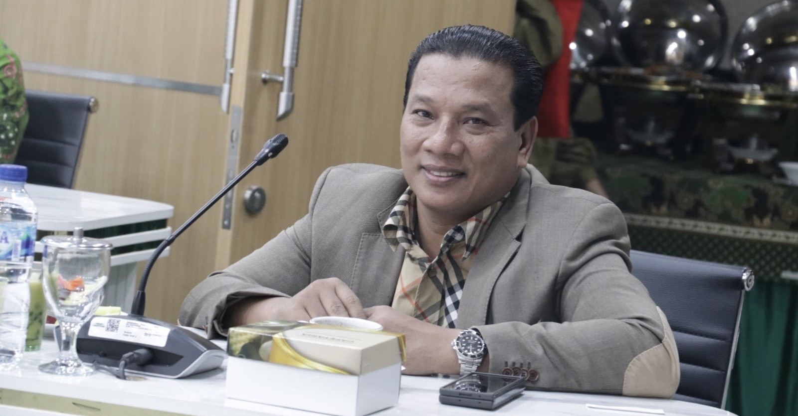 Akses Darat Terputus, Ruslan Daud Sarankan Gubernur Optimalkan Kapal Aceh Hebat