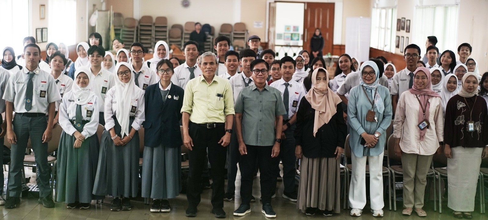 Mamat Rachmat Ajak Pelajar SMAN 2 Bandung Memahami Demokrasi sebagai Nilai Hidup Berbangsa