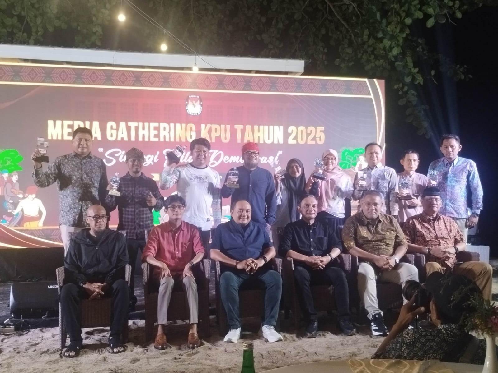 KPPD Serahkan Piagam Penghargaan kepada 9 Pemenang Anugerah Jurnalistik 2025