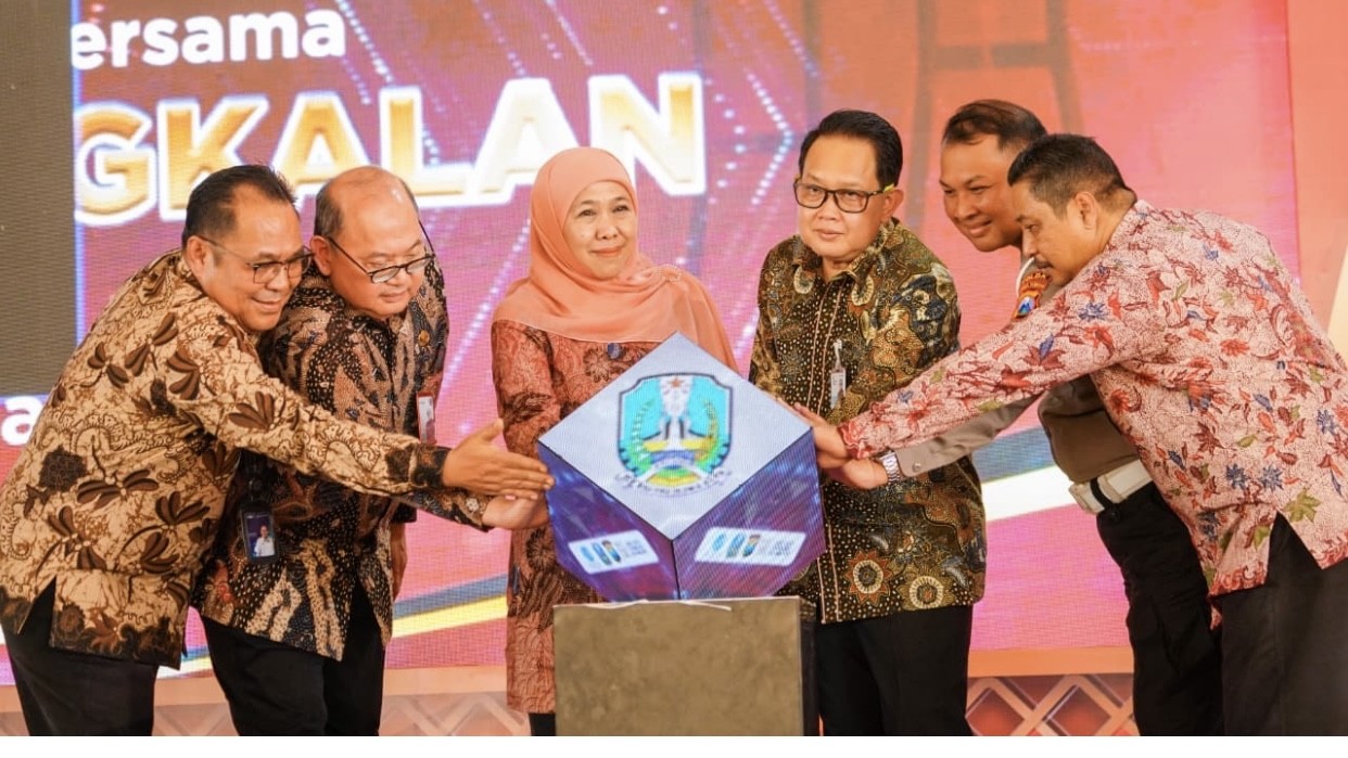 Gubernur Khofifah Resmikan Gedung Bersama Samsat Bangkalan, Optimis jadi Penguat Layanan Publik