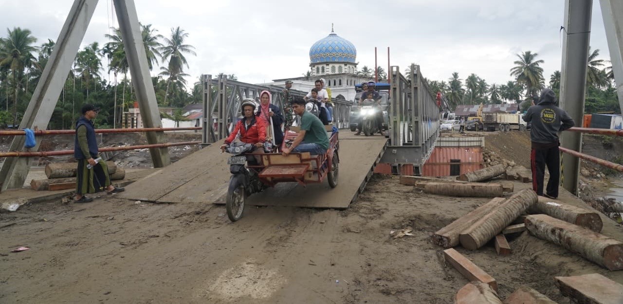 Jembatan Teupin Mane sudah Fungsional, 12 Sorti Bantuan Dikirim lagi ke Sumatera