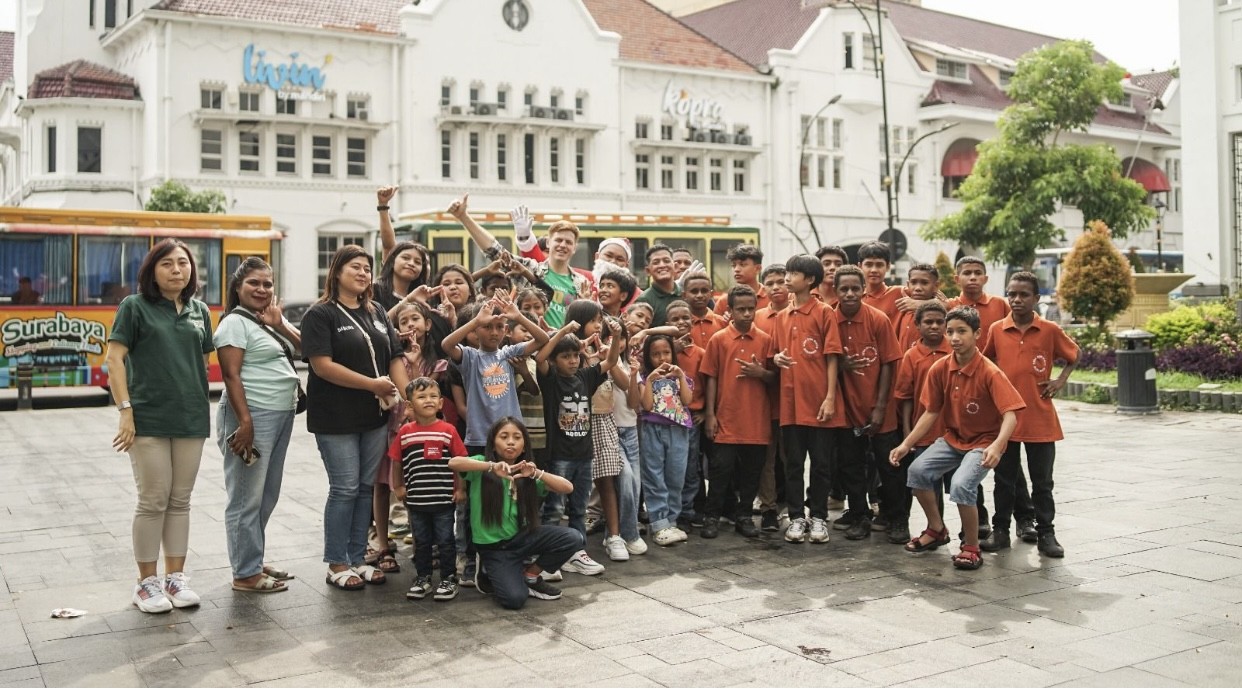 LAMORA Kota Lama Surabaya Rayakan Natal dengan Yayasan Don Bosco & Panti Kasih Agape