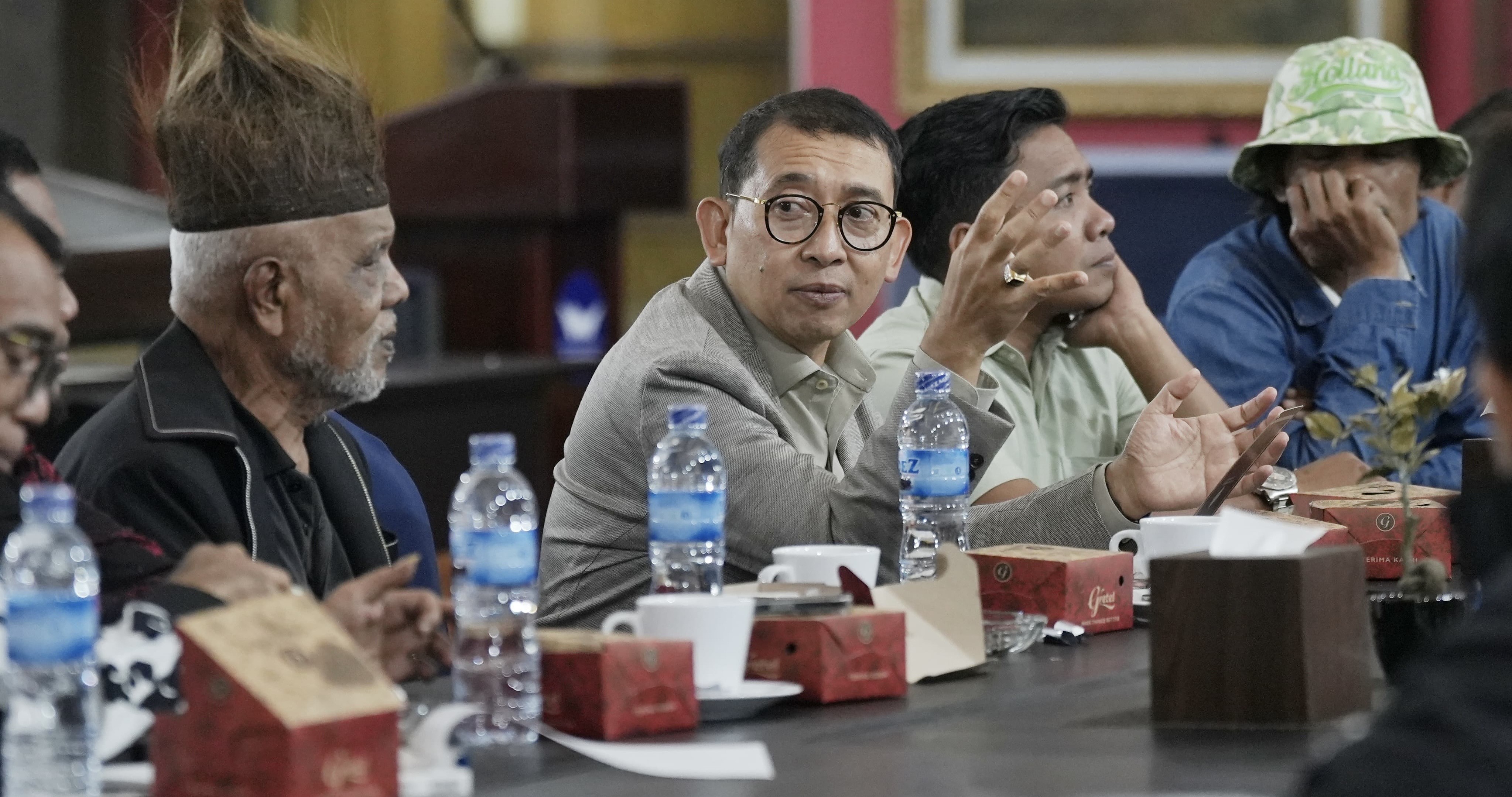 Serap Aspirasi Pengembangan Seni Budaya, Fadli Temui Seniman dan Budayawan Sumbar