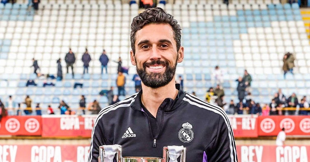 Gejolak di Bernabéu: Alonso Out, Arbeloa In