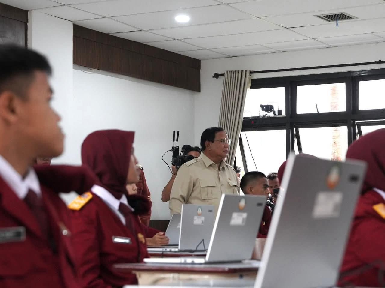 Prabowo Tegaskan Sekolah Rakyat Bukti Negara Ingin Selamatkan Generasi Penerus Bangsa
