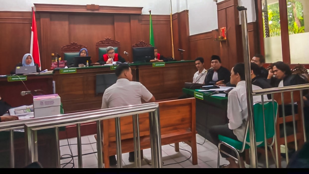 Hakim PN Surabaya Kuliti Saksi Penangkapan Dugaan Pemerasan Kadindik Jatim Rp 20 Juta