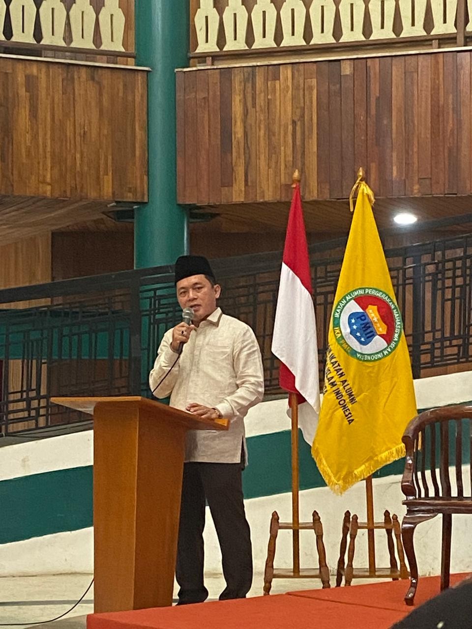 ASIK DORONG PARTISIPASI AKTIF IKA PMII JAKARTA BANTU SELESAIKAN PERMASALAHAN JAKARTA