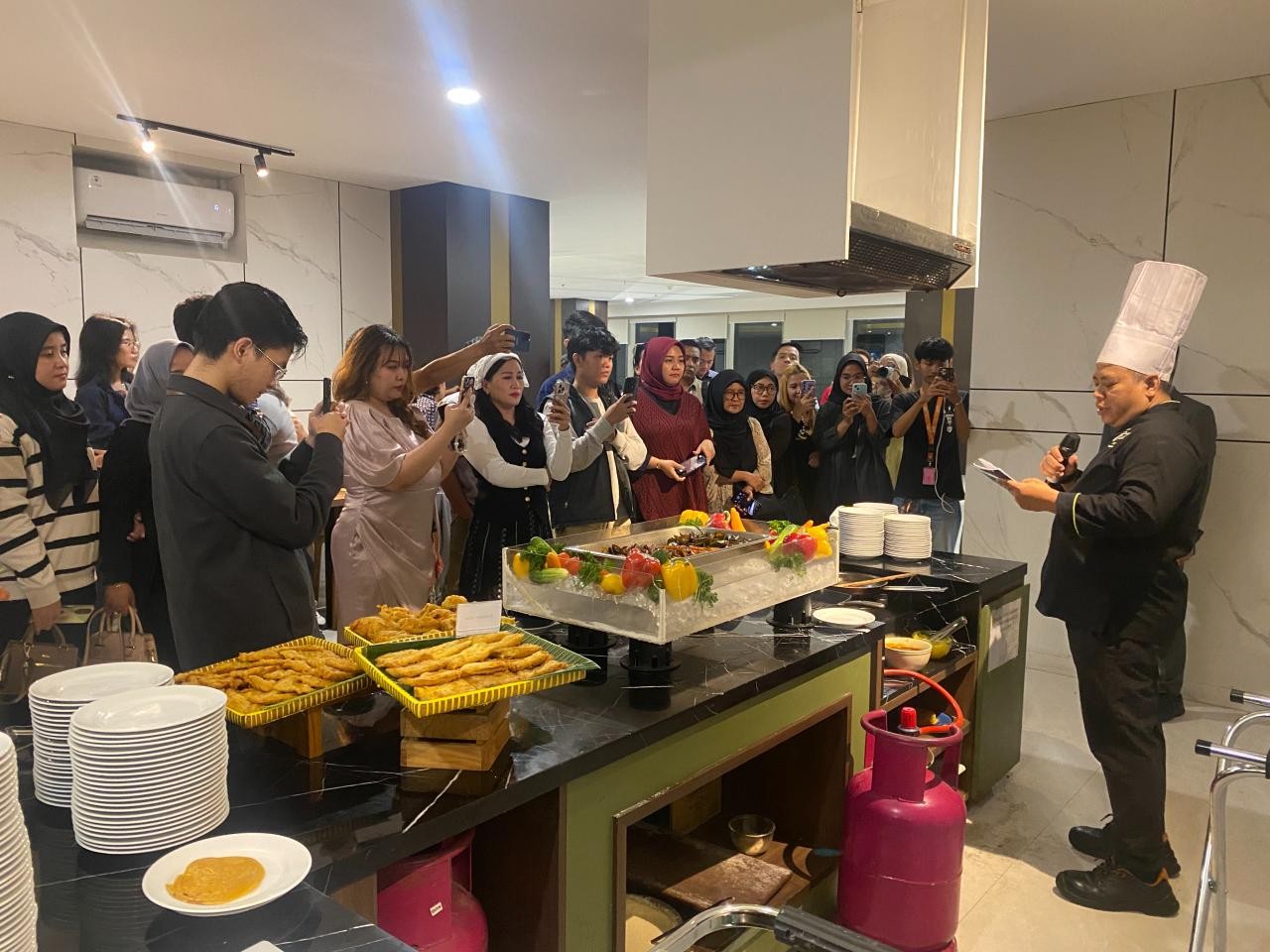 Eksplorasi Kuliner Laut di Grand Whiz Hotel Praxis: Usung Tema “Treasure From The Asian Seas” untuk Ramadan 2026